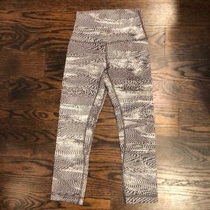 Lululemon Align pant cropped